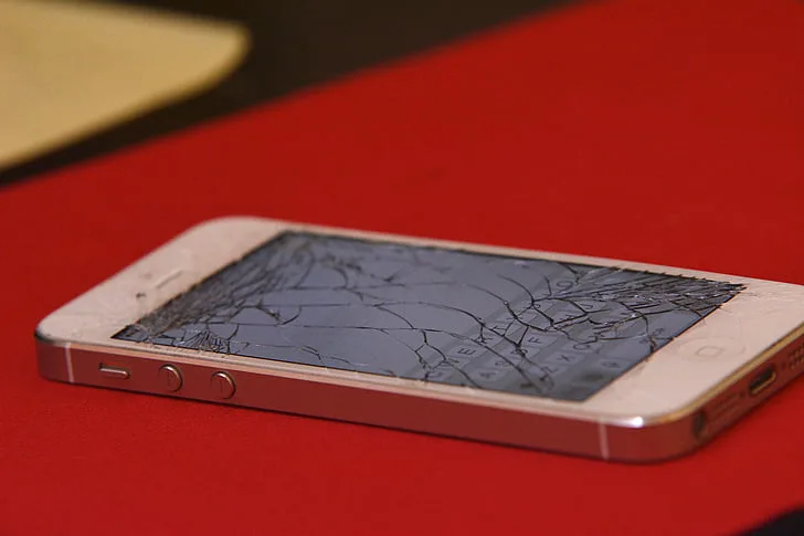 fix or replace iphone